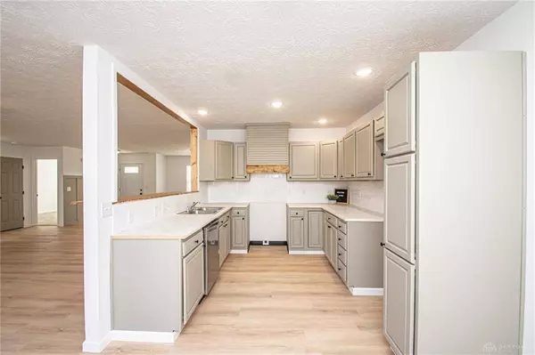 2670 Jenny Marie Drive, Xenia, OH 45385