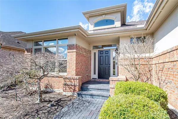 825 Eagle Run Drive, Centerville, OH 45458