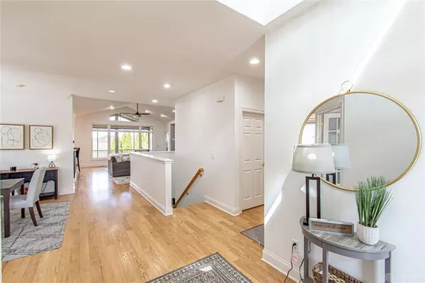 825 Eagle Run Drive, Centerville, OH 45458