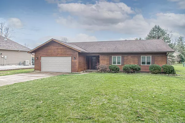 120 Valhalla Dr, Lakengren, OH 45320