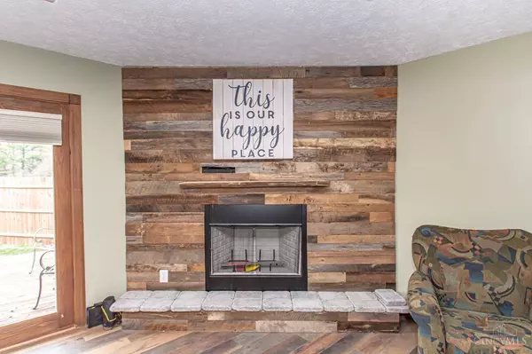 120 Valhalla Dr, Lakengren, OH 45320