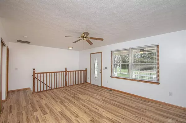 571 Lakengren Drive, Eaton, OH 45320