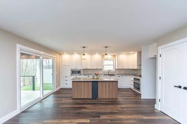 349 Longman Rd, Lakengren, OH 45320