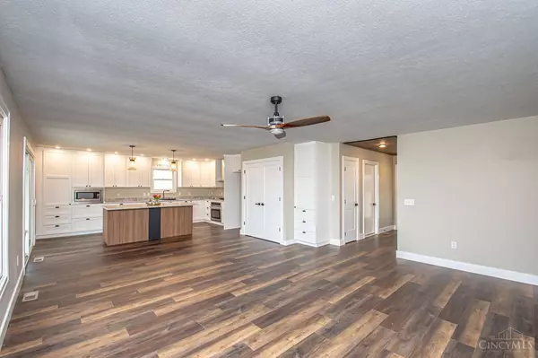 349 Longman Rd, Lakengren, OH 45320