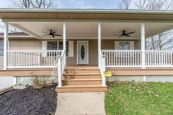 571 Lakengren Dr, Eaton, OH 45320