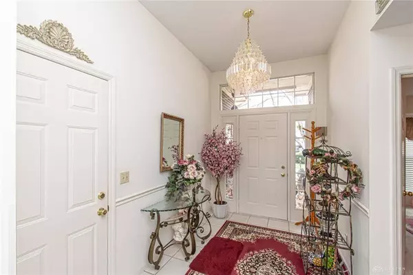 6958 Wembley Circle, Dayton, OH 45459