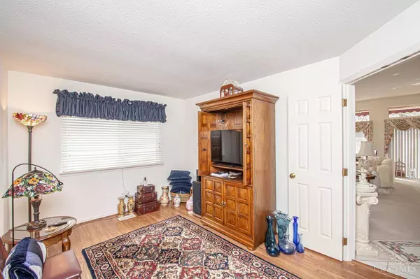 6958 Wembly Cir, Centerville, OH 45459