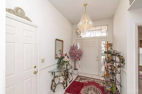 6958 Wembly Cir, Centerville, OH 45459