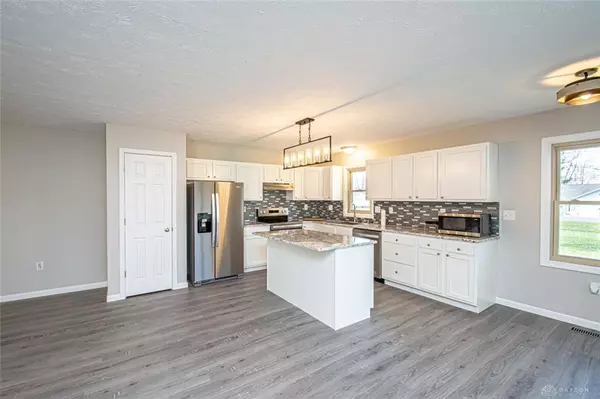 120 Saxon Cove, Eaton, OH 45320