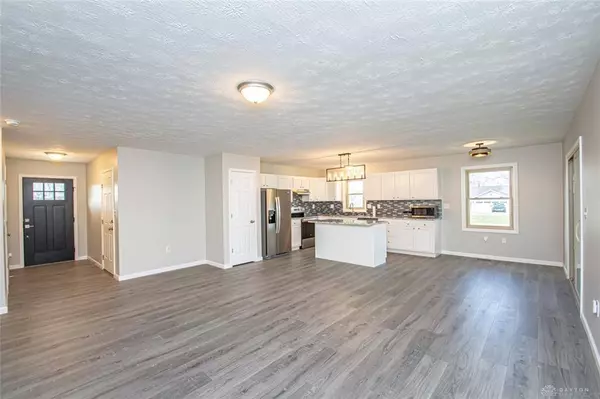 120 Saxon Cove, Eaton, OH 45320