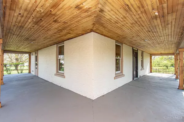 117 Montgomery Ave, Carlisle, OH 45005