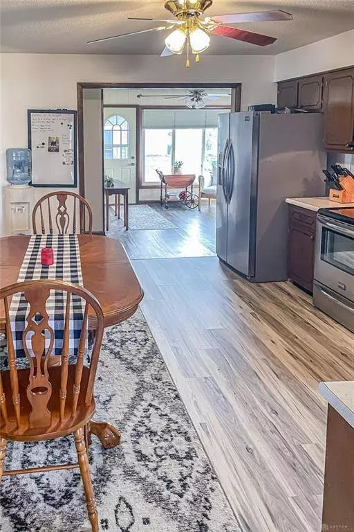 123 S Main Street, Paynt, OH 45880