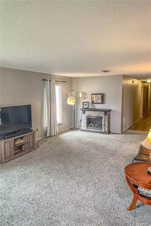 123 S Main Street, Paynt, OH 45880