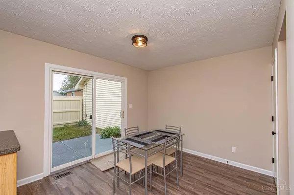 8321 Leisure Dr, Washington Twp, OH 45458