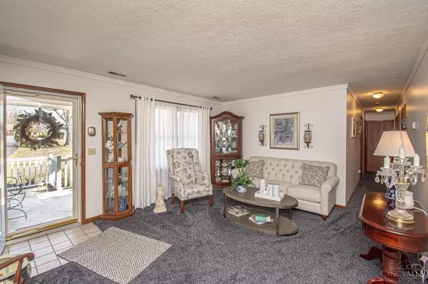 619 Lakengren Dr, Eaton, OH 45320