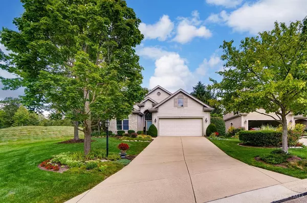 1016 Greenskeeper Way, Centerville, OH 45458