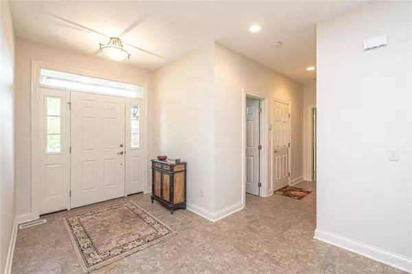 884 Eagle Run Drive, Dayton, OH 45458