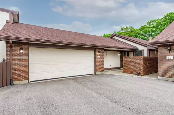 1364 Black Forest Drive #20, West Carrollton, OH 45449