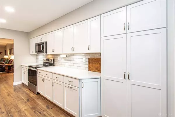 1364 Black Forest Drive #20, West Carrollton, OH 45449