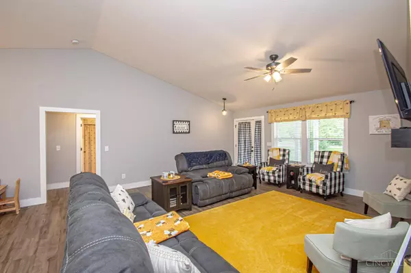 299 Longman Dr, Eaton, OH 45320