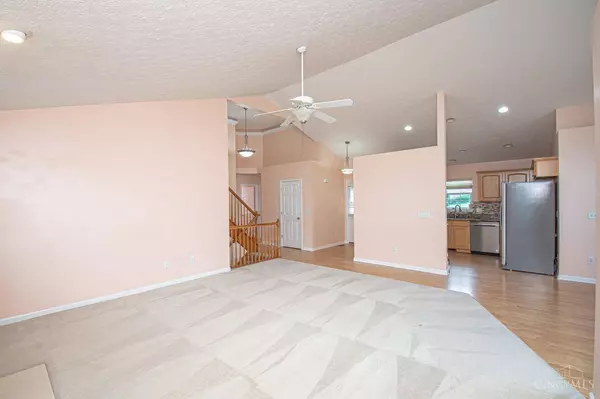 1264 Windsor Dr, Beavercreek, OH 45434