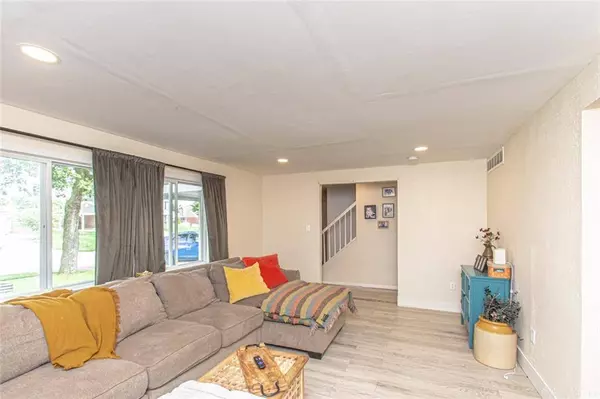 5570 Olive Tree Drive, Dayton, OH 45426