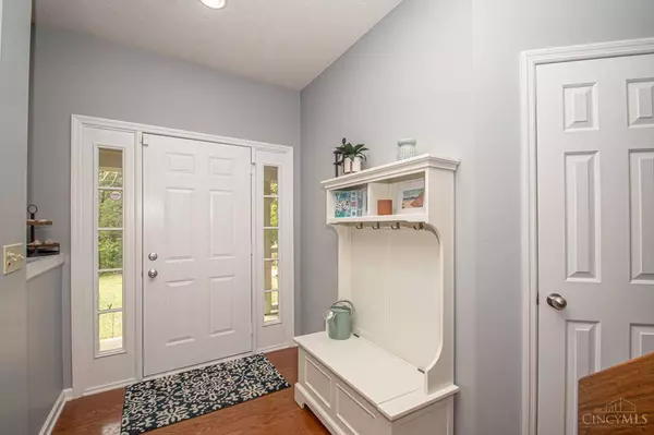 1887 Bantas Creek Rd, Washington Twp, OH 45320