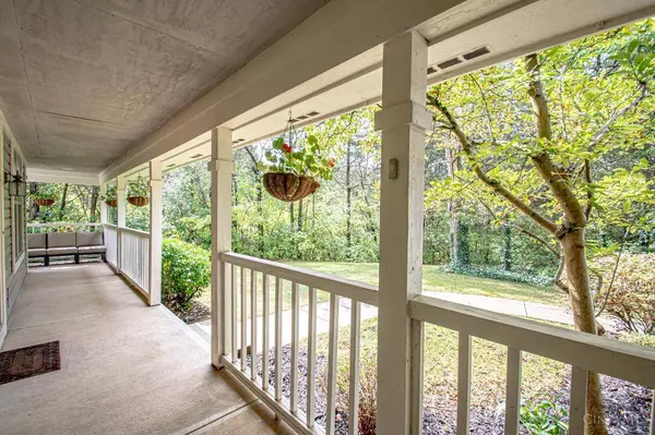 1887 Bantas Creek Rd, Washington Twp, OH 45320