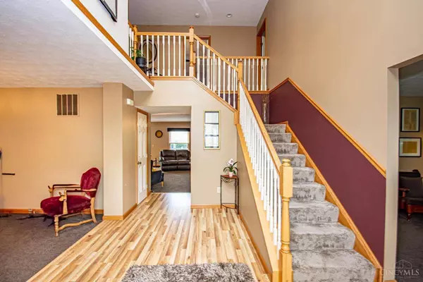 3243 Seton Hill Dr, Sugarcreek Twp, OH 45305