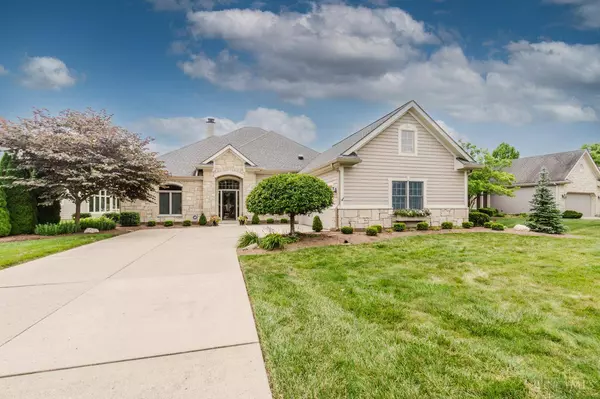 765 Yankee Trace Dr, Centerville, OH 45458