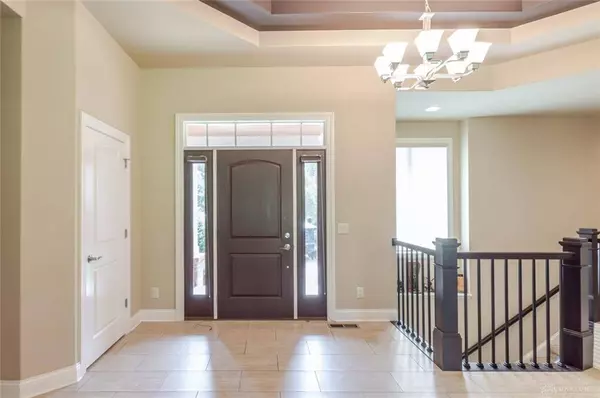 1469 Champions Way, Xenia, OH 45385