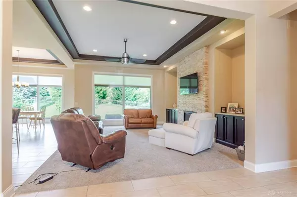 1469 Champions Way, Xenia, OH 45385