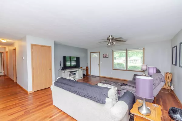 200 Finland Dr, Lakengren, OH 45320