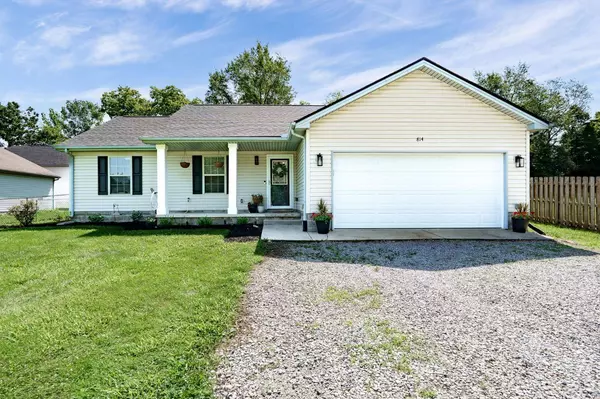 814 Brande Dr, Lakengren, OH 45320