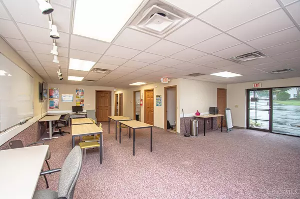 1379 Woodman, Riverside, OH 45432