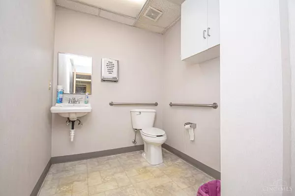 1379 Woodman, Riverside, OH 45432