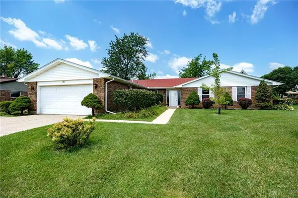 2341 S Old Oaks Drive, Beavercreek, OH 45431