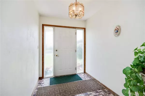 2341 S Old Oaks Drive, Beavercreek, OH 45431