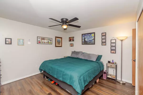 2735 Suttton Ave, Kettering, OH 45429