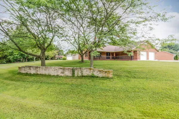 40 Lakengren Dr, Eaton, OH 45320