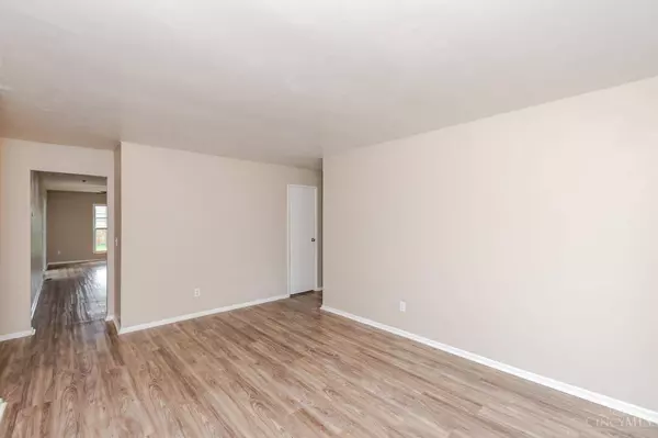 365 Tamarack Trl, Springboro, OH 45066