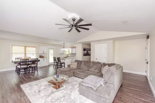 40 Lakengren Dr, Eaton, OH 45320