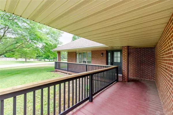 40 Lakengren Drive, Eaton, OH 45320