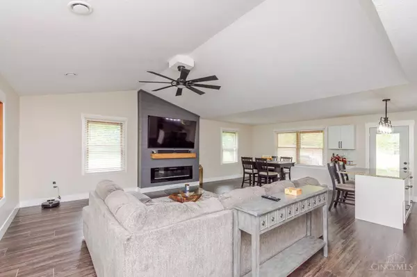 40 Lakengren Dr, Eaton, OH 45320