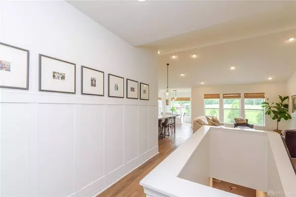 1512 Dell Glen Road, Dayton, OH 45458