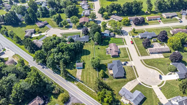 101 Sunrise Cir, Eaton, OH 45320