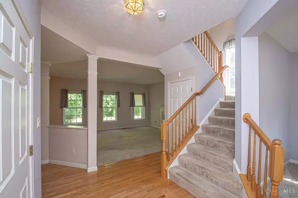 3602 Queen Victoria Ct, Beavercreek, OH 45431