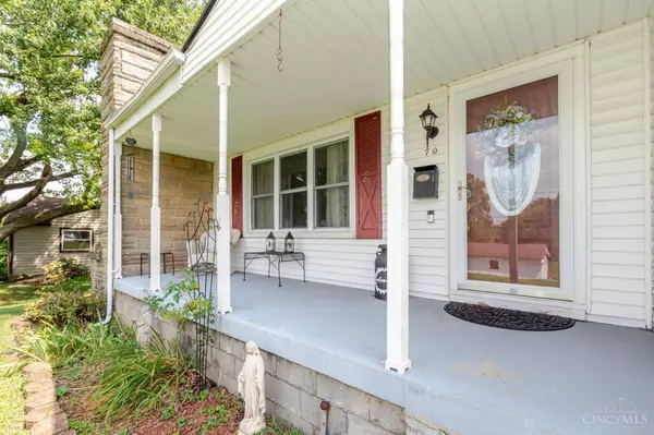 70 Skyline Dr, Enon, OH 45323