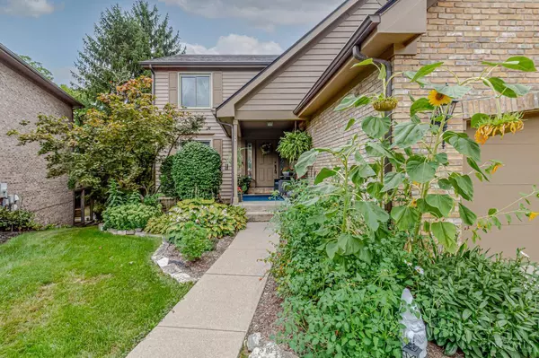 7128 Hartcrest Ln, Dayton, OH 45459