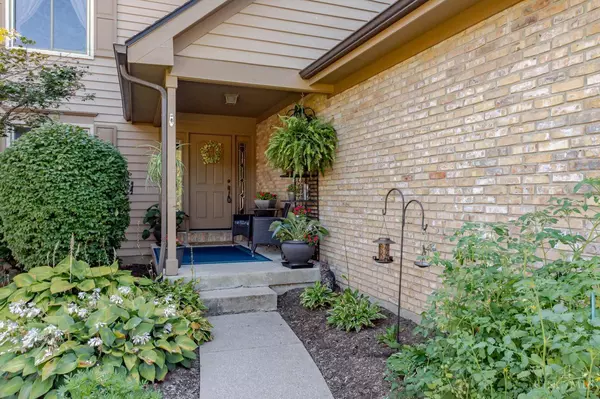 7128 Hartcrest Ln, Dayton, OH 45459